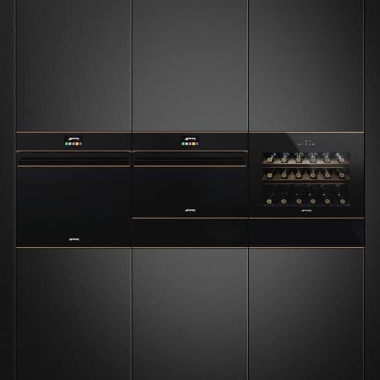 Smeg Sommelier Lade CPS615NR