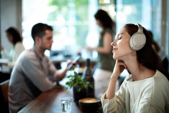 BT & NC HEADPHONE WITH LDAC TECHNOLOGY