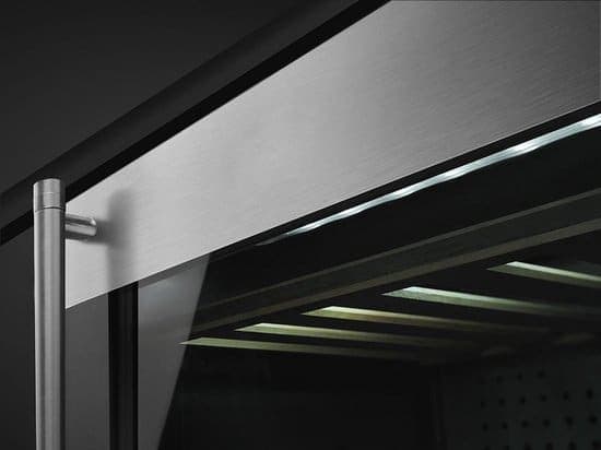 Smeg CVI338RX3 wijnkoeler Compressorwijnkoeler Ingebouwd Zwart, Roestvrijstaal 38 fles(sen)
