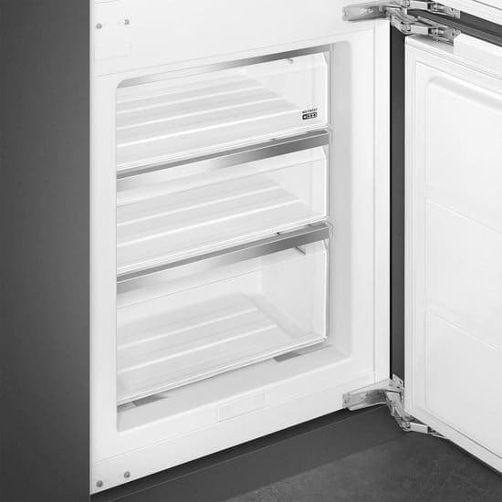 Smeg Koel-vriescombinatie C9174DN2D – 244 liter – Energielabel D