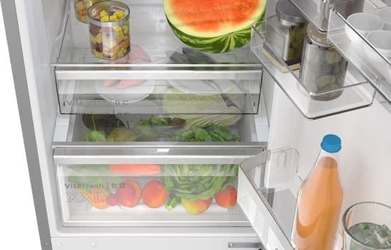 Bosch KGN39AIAU – Serie 6 – Koelkast – Koel-vriescombinatie -RVS – Energielabel A – Zeer stil – Total No Frost – Nooit meer ontdooien – Extra veel ruimte voor versproducten metVitaFresh XXL