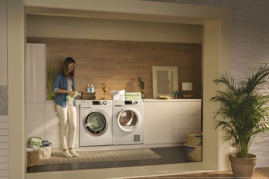 Haier Serie 636 HW70-BP14636N wasmachine Voorlader 7 kg 1400 RPM Wit Duits Display