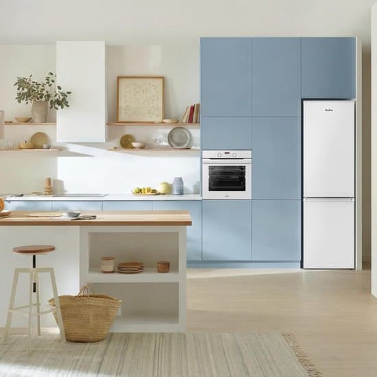 Amica AKG 3850 W vrijstaande koel-vriescombinatie 151,8 x 44,4 x 53,6 cm 170 L Wit