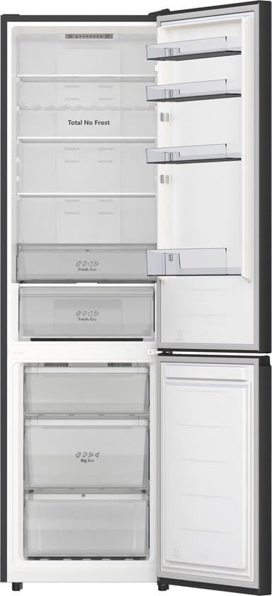 Hisense RB440N4AFC – Koelvriescombinatie vrijstaand – Zwart – 336 liter inhoud – Rechtsdraaiend (omkeerbaar) – Energielabel C – Stil: 35 dB(A) – NoFrost – Nulgradenzone en flessenrek – 201cm hoog – 238L koelen, 98L vriezen