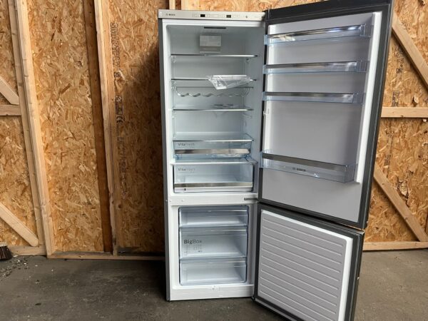 Bosch KGE49AICA - Serie 6 - Koel-vriescombinatie - RVS - Energielabel C - Afbeelding 10